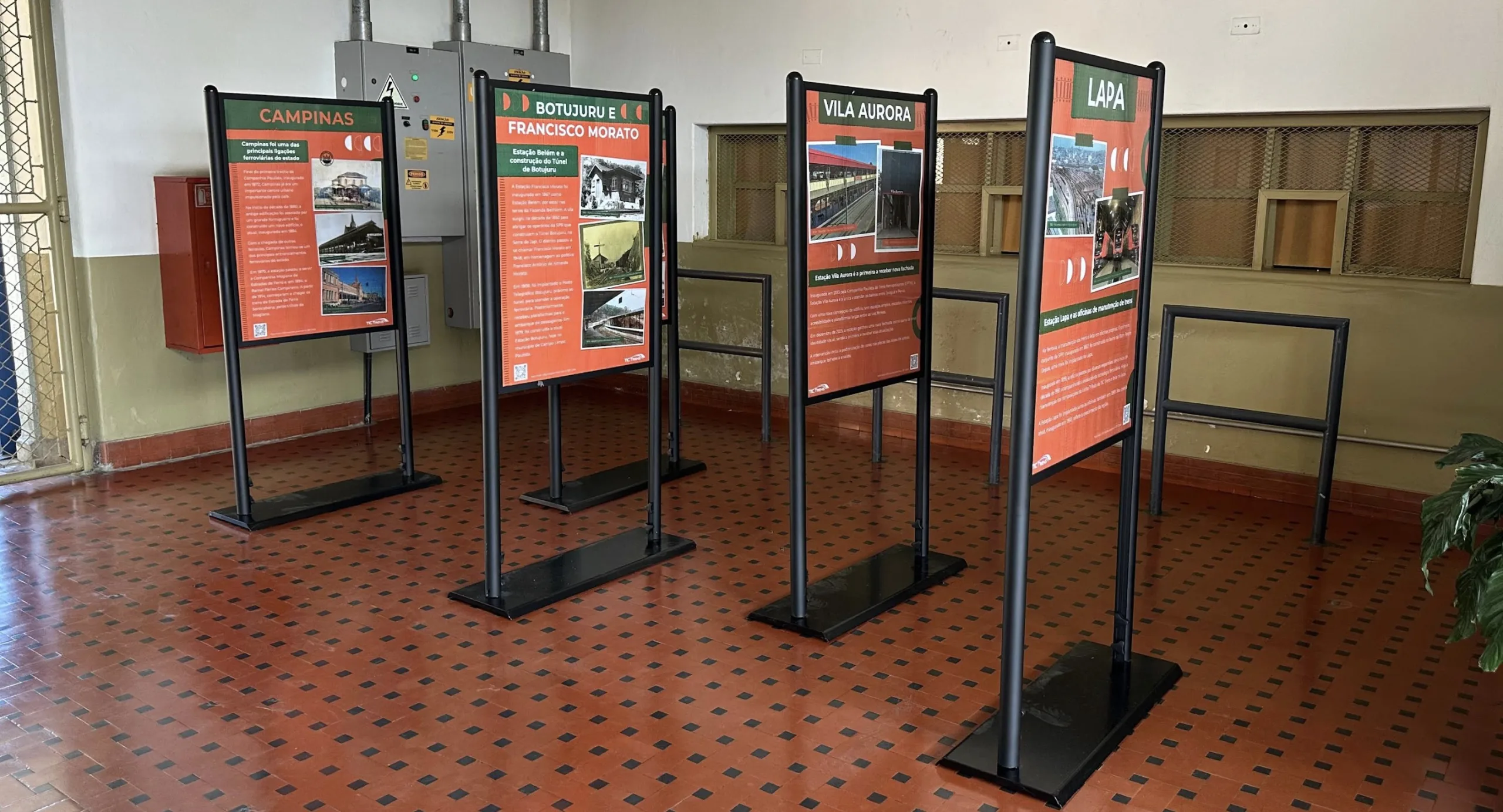 Exposição sobre a história da Linha 7-Rubi chega à estação Franco da Rocha