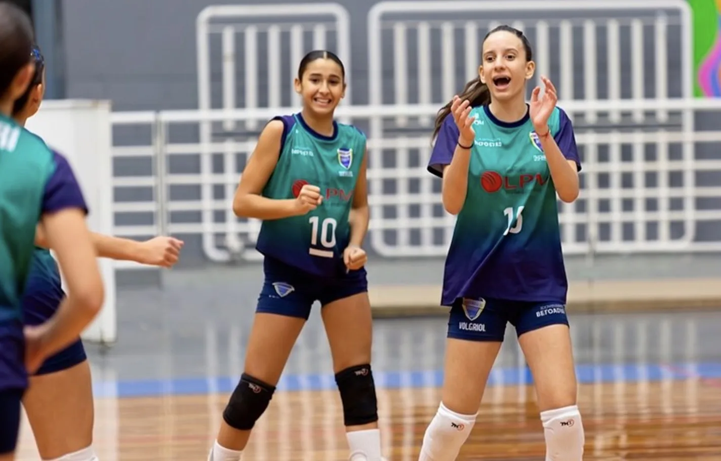 Barueri abre seletiva de voleibol feminino para meninas nascidas em 2014 e 2015