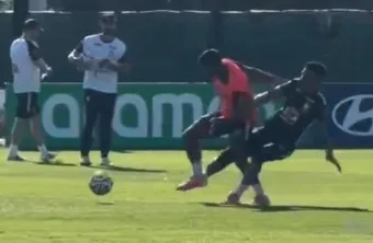 Casemiro acertou Endrick de propósito no treino da Copa 2026? Lance em treino da seleção viraliza e reação dos torcedores chama atenção