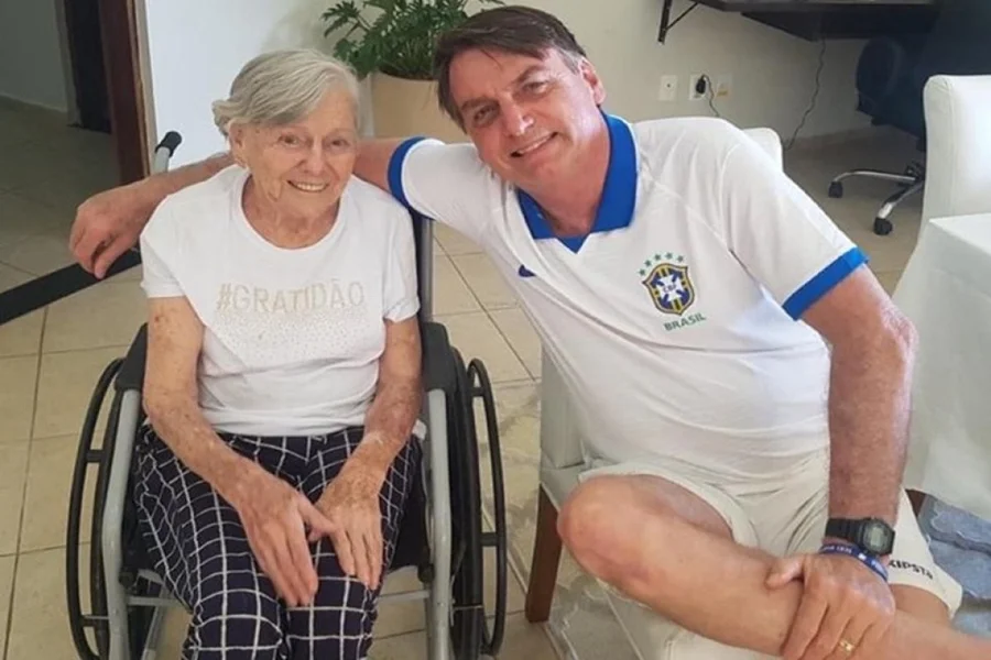 Mãe de Bolsonaro dá nome a viaduto em São Paulo após sanção de Tarcísio